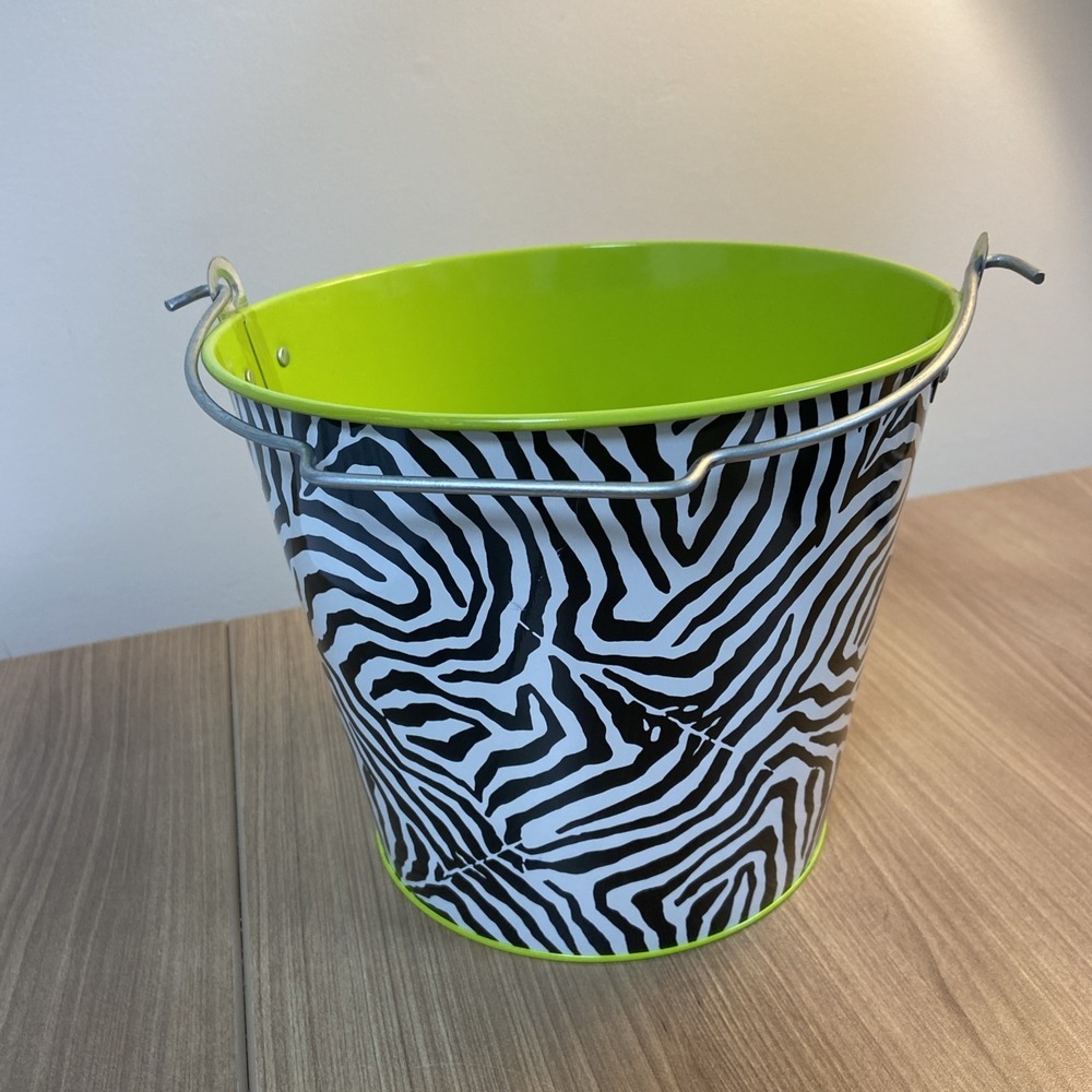Waverly Brand Zebra Print Metal Bucket Ice Towel Bathroom Summer Decorative Pail - Picture 3 of 10